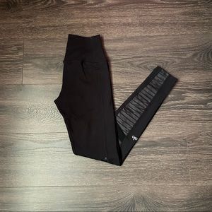 ALO Yoga Black Moto Leggings Excellent Condition